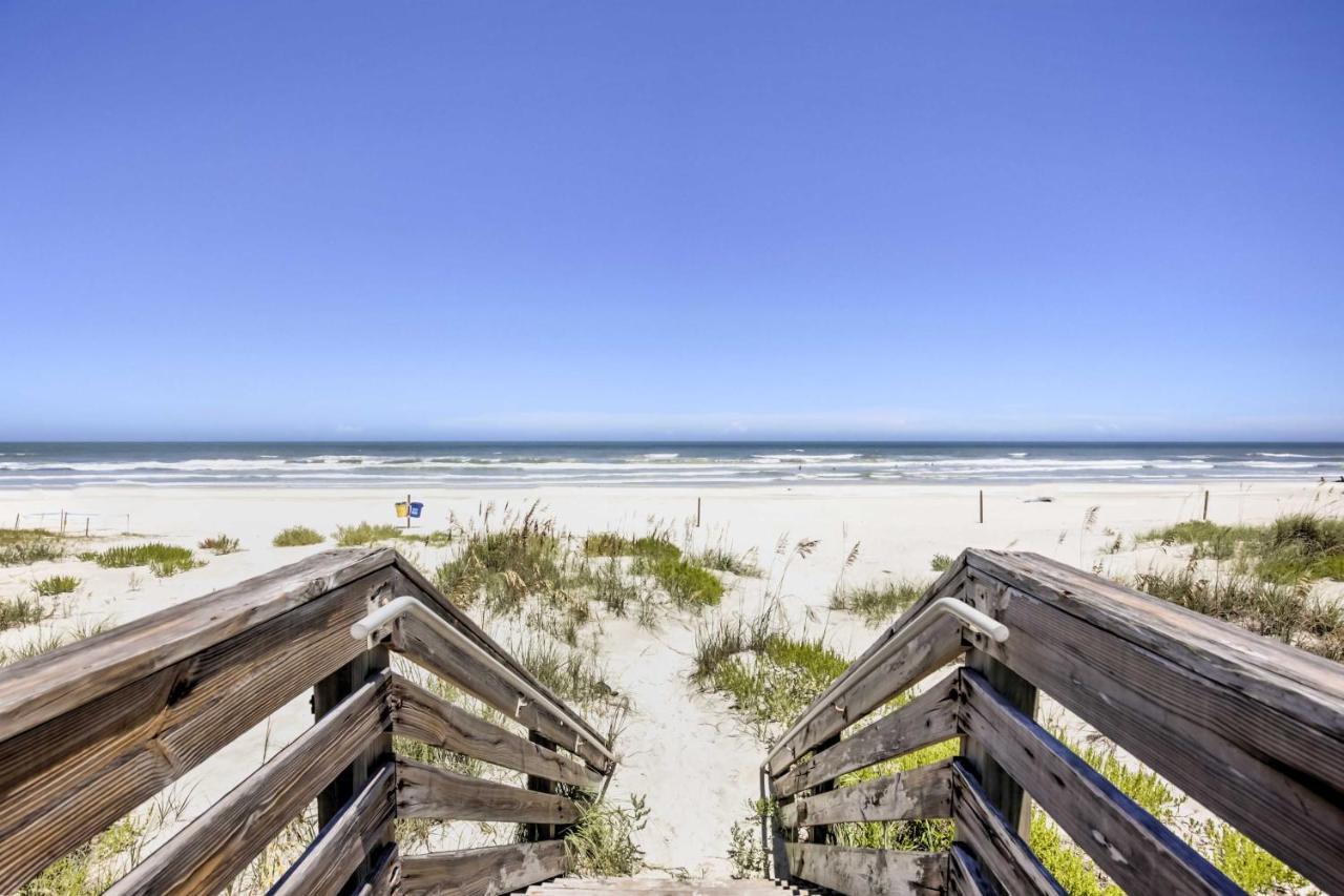 New Smyrna Beach Abode With Fire Pit, Walk To Beach! Екстер'єр фото
