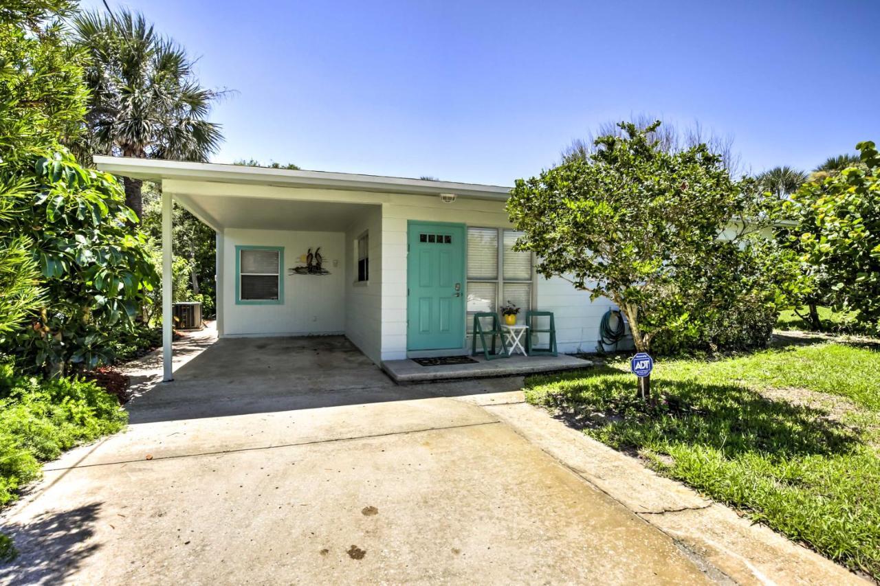 New Smyrna Beach Abode With Fire Pit, Walk To Beach! Екстер'єр фото
