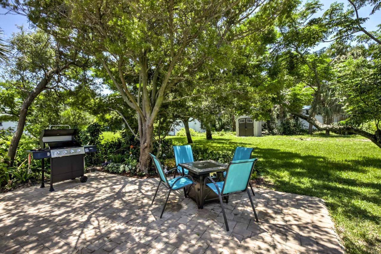 Вілла New Smyrna Beach Abode With Fire Pit, Walk To Beach! Екстер'єр фото