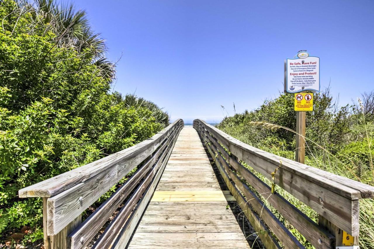 New Smyrna Beach Abode With Fire Pit, Walk To Beach! Екстер'єр фото